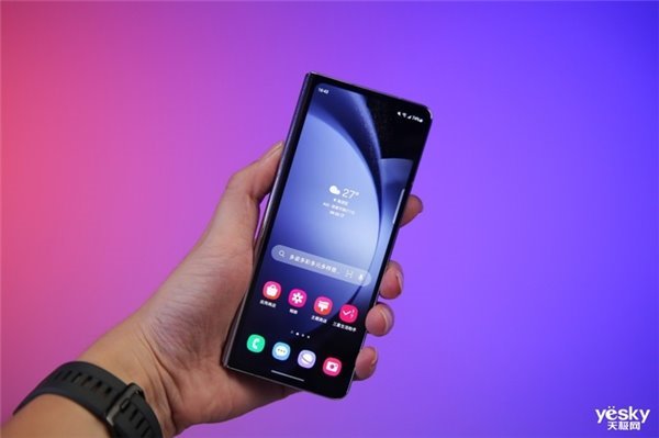 用了两周三星 Galaxy Z Fold5 聊聊我的感受和一些细节(图1)