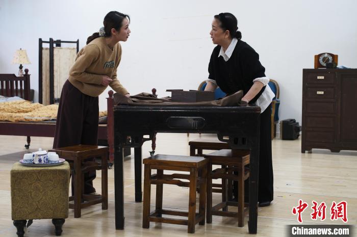 “上海闲话”版舞台剧《长恨歌》首次公开排练现场(图4)