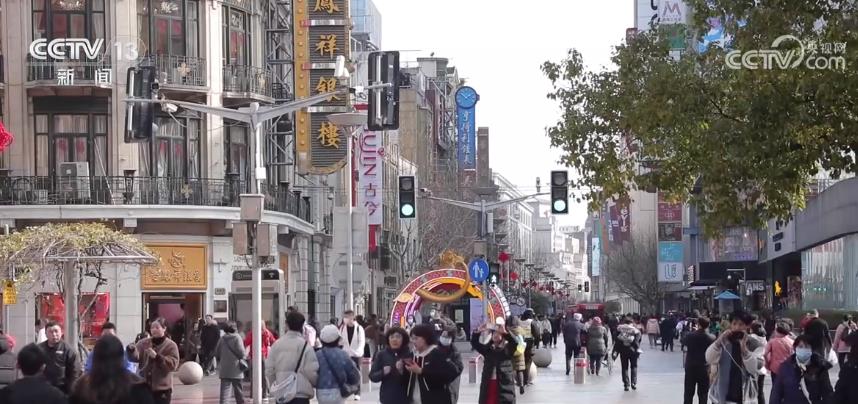 春节各地消费市场涌热潮 勾勒经济活力新图景