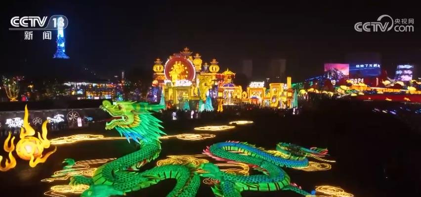 春节各地消费市场涌热潮 勾勒经济活力新图景(图2)